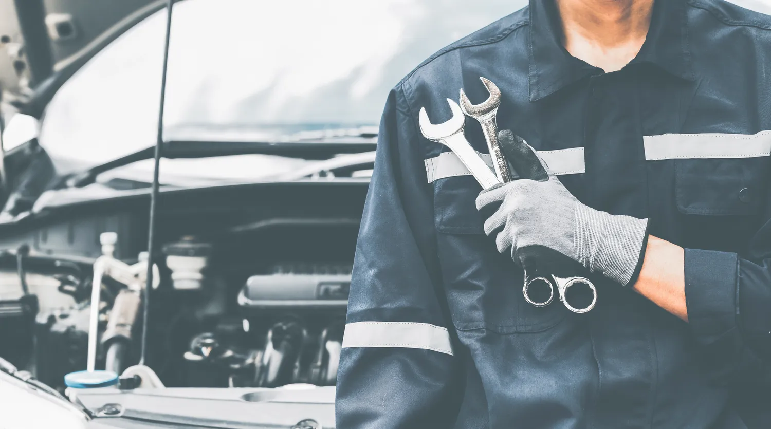 W co wyposażyć warsztat samochodowy?